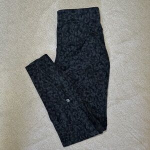 Lululemos Black Patterned Leggings Size 6